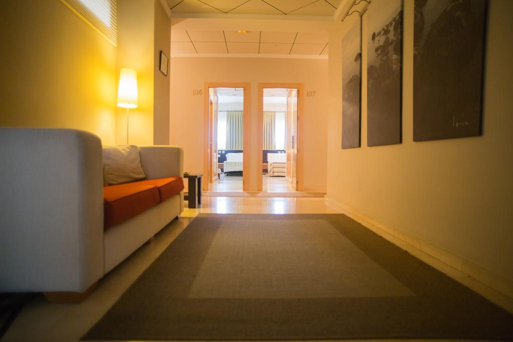 Hostal Albero By Eme Hoteles Sanlúcar la Mayor Exteriör bild